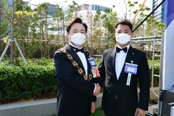 8ee2a06b355e289e705de72409bff879_1622527