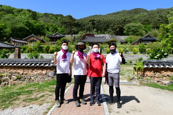 8389d0d98f0fab47e88c7fd7db33fbbd_1620621