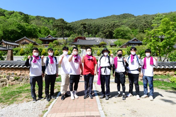 8389d0d98f0fab47e88c7fd7db33fbbd_1620621