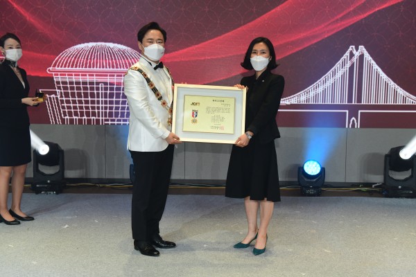 8ee2a06b355e289e705de72409bff879_1622528