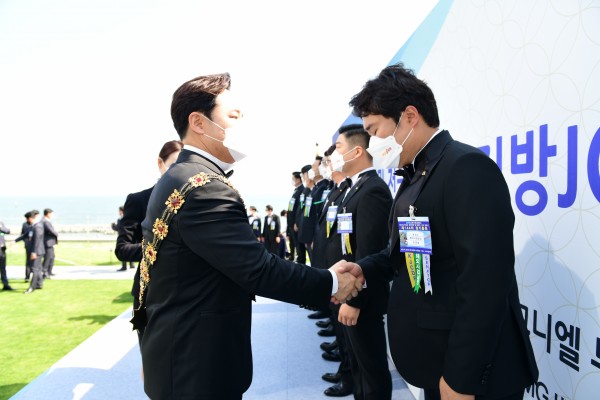 8ee2a06b355e289e705de72409bff879_1622526