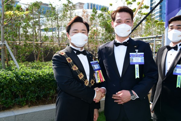 8ee2a06b355e289e705de72409bff879_1622527