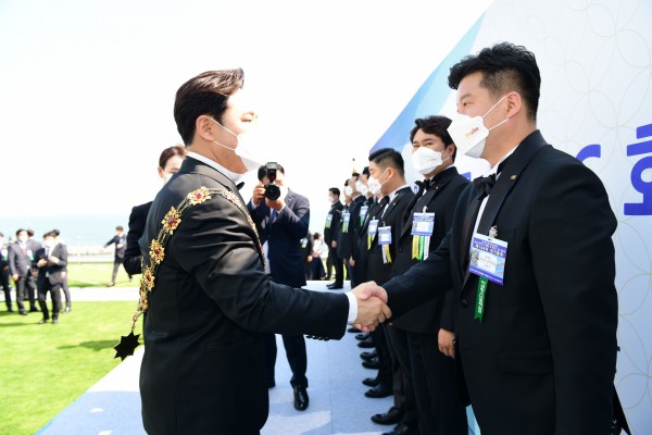 8ee2a06b355e289e705de72409bff879_1622526