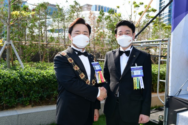 8ee2a06b355e289e705de72409bff879_1622527