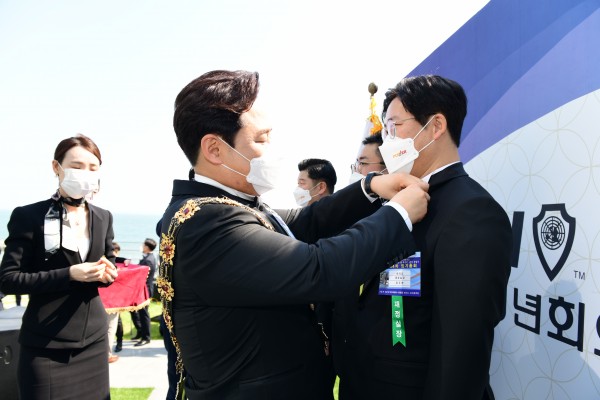 8ee2a06b355e289e705de72409bff879_1622526