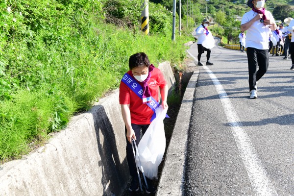 8389d0d98f0fab47e88c7fd7db33fbbd_1620621