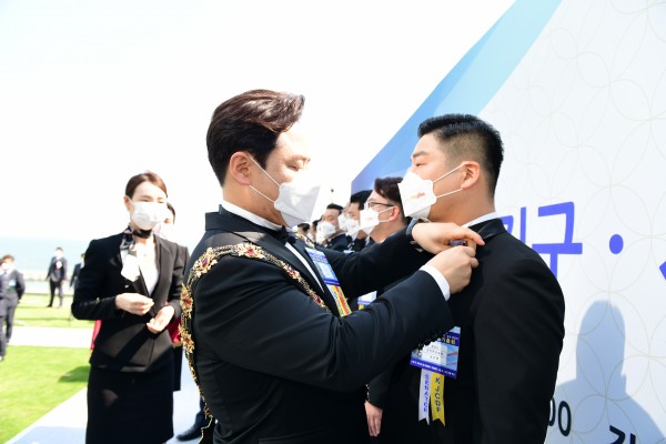 8ee2a06b355e289e705de72409bff879_1622526