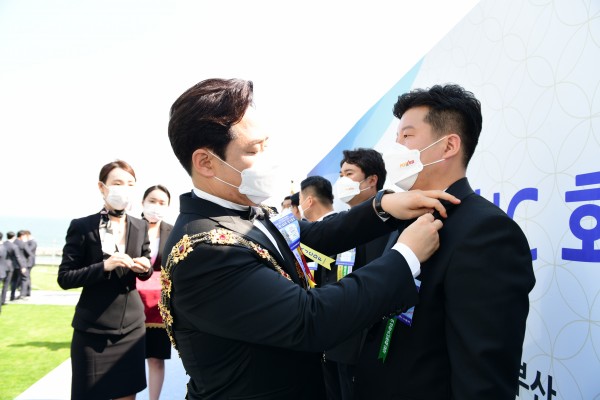 8ee2a06b355e289e705de72409bff879_1622526