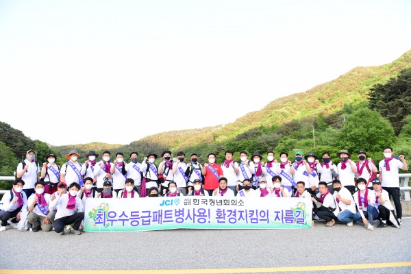 8389d0d98f0fab47e88c7fd7db33fbbd_1620621