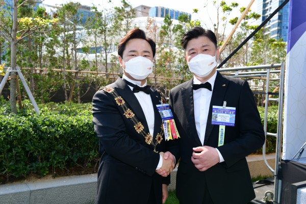 8ee2a06b355e289e705de72409bff879_1622527