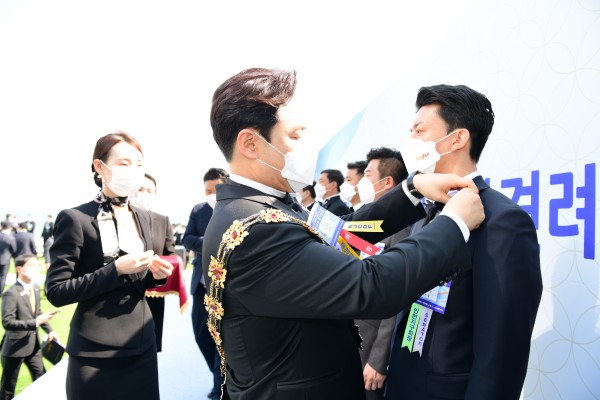 8ee2a06b355e289e705de72409bff879_1622527