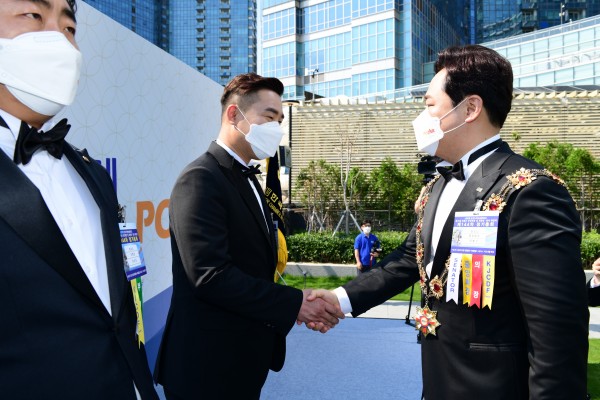 8ee2a06b355e289e705de72409bff879_1622521