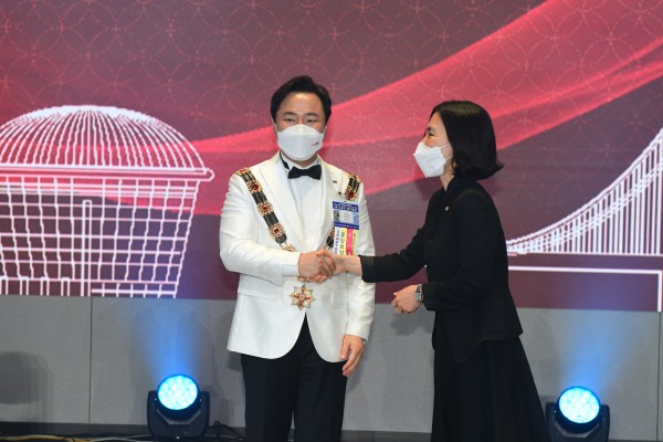 8ee2a06b355e289e705de72409bff879_1622528